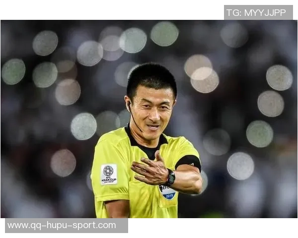 足球裁判服装的演变与功能分析探讨裁判在比赛中的重要性与形象塑造